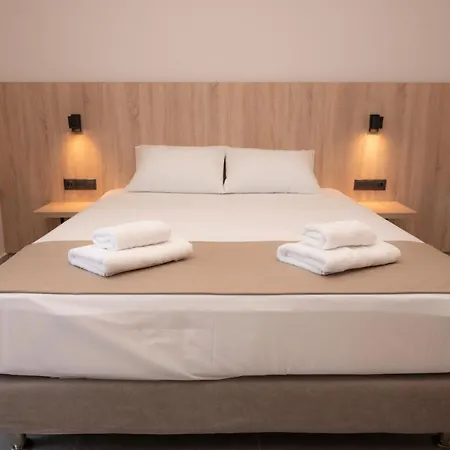 Nomad 아파트호텔 Paralía