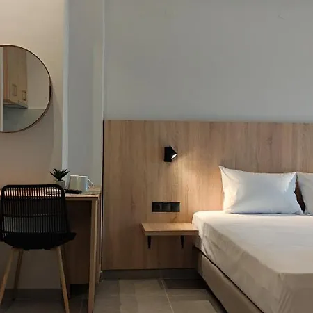 Nomad Aparthotel *